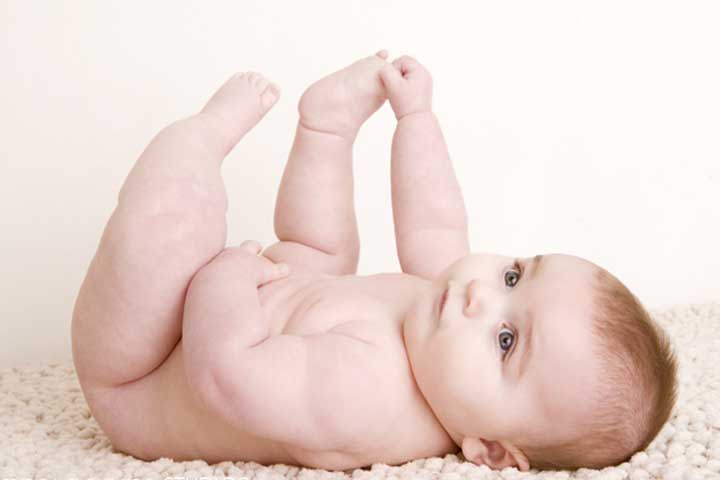 Your Baby's Able To Look At Her Feet While Lying On Her Back
