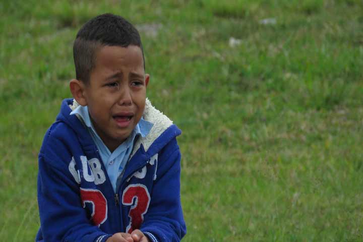 Your Child May Be Sensitive To Praises And Punishment